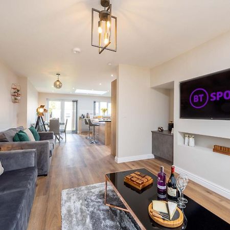 The Oaklands - Luxury Spacious 6-Bed, Near Solihull, Birmingham City, Jlr, Nec, Airport, Resorts World, Hs2 Εξωτερικό φωτογραφία