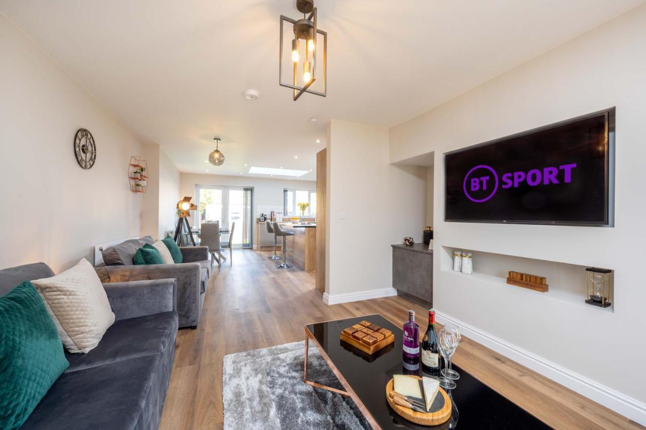 The Oaklands - Luxury Spacious 6-Bed, Near Solihull, Birmingham City, Jlr, Nec, Airport, Resorts World, Hs2 Εξωτερικό φωτογραφία