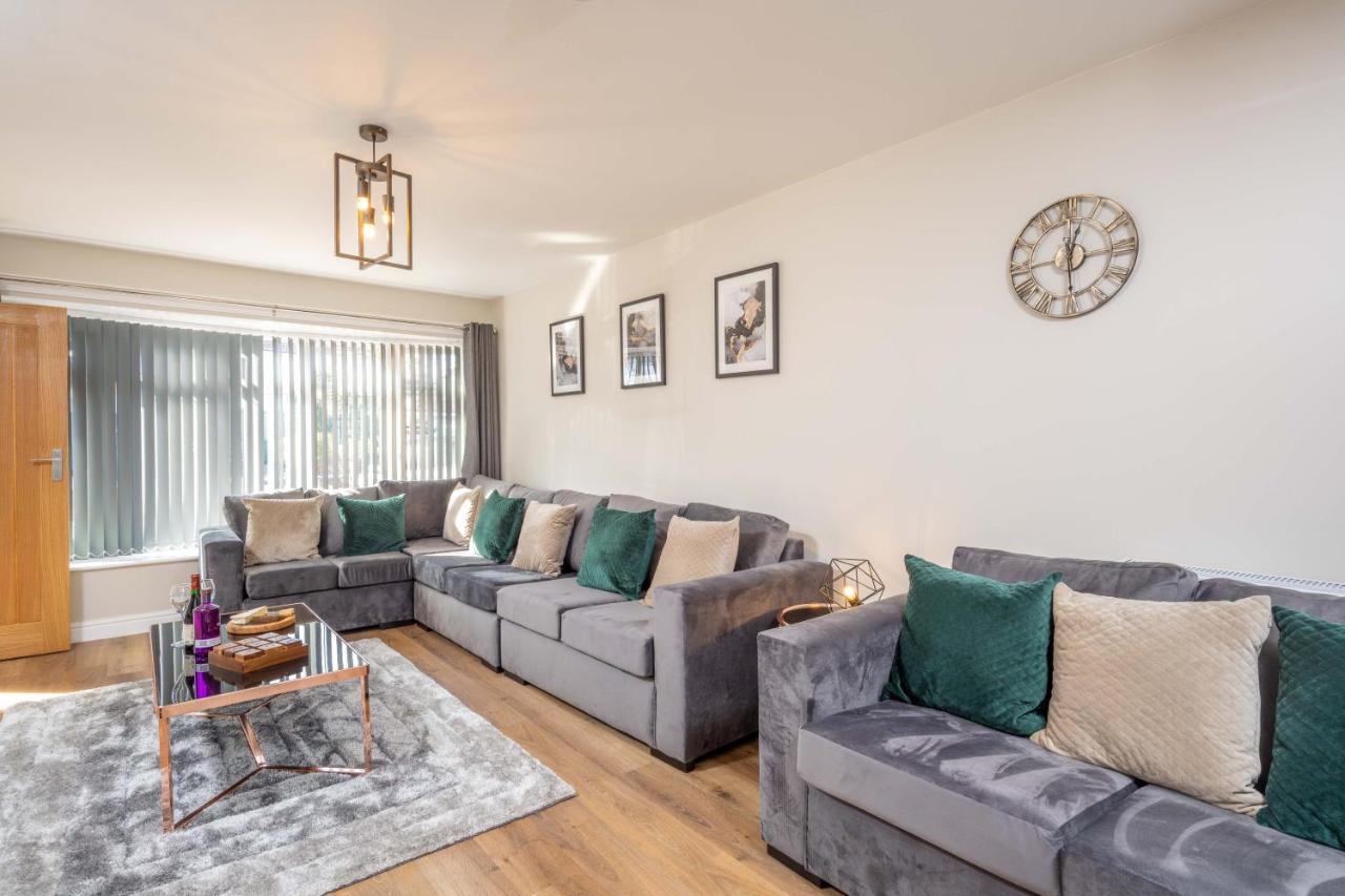 The Oaklands - Luxury Spacious 6-Bed, Near Solihull, Birmingham City, Jlr, Nec, Airport, Resorts World, Hs2 Εξωτερικό φωτογραφία