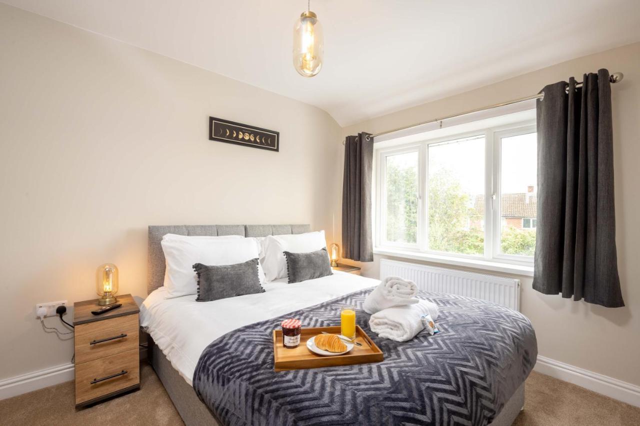 The Oaklands - Luxury Spacious 6-Bed, Near Solihull, Birmingham City, Jlr, Nec, Airport, Resorts World, Hs2 Εξωτερικό φωτογραφία