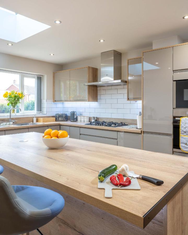 The Oaklands - Luxury Spacious 6-Bed, Near Solihull, Birmingham City, Jlr, Nec, Airport, Resorts World, Hs2 Εξωτερικό φωτογραφία