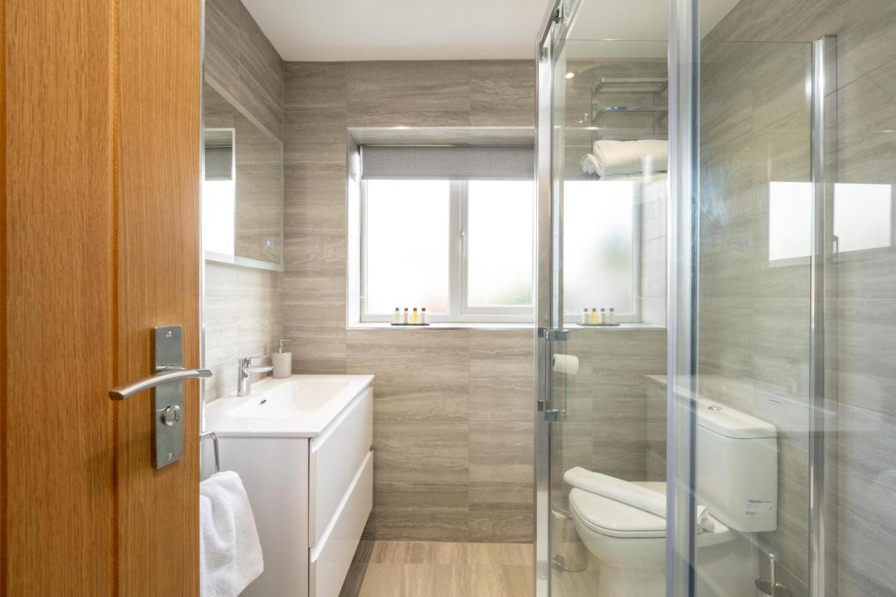 The Oaklands - Luxury Spacious 6-Bed, Near Solihull, Birmingham City, Jlr, Nec, Airport, Resorts World, Hs2 Εξωτερικό φωτογραφία
