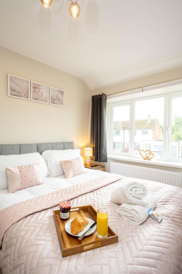 The Oaklands - Luxury Spacious 6-Bed, Near Solihull, Birmingham City, Jlr, Nec, Airport, Resorts World, Hs2 Εξωτερικό φωτογραφία