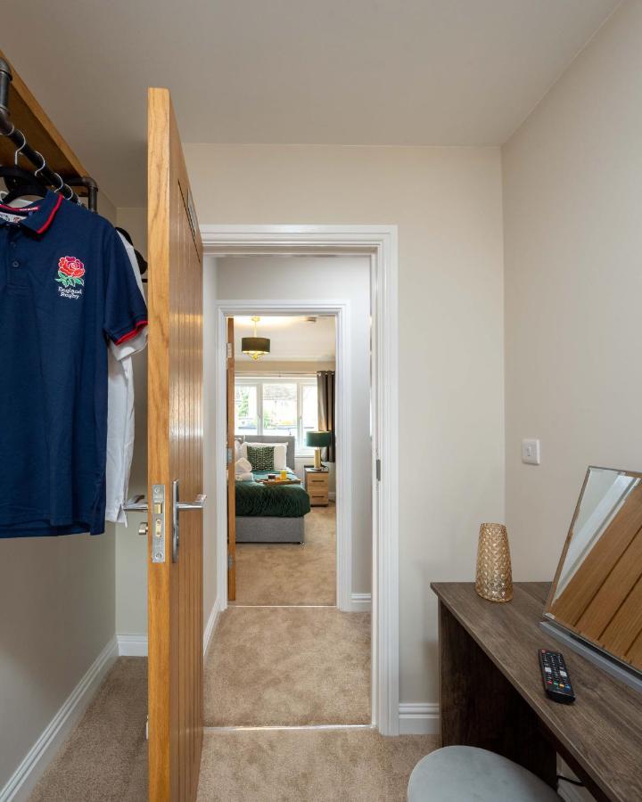 The Oaklands - Luxury Spacious 6-Bed, Near Solihull, Birmingham City, Jlr, Nec, Airport, Resorts World, Hs2 Εξωτερικό φωτογραφία